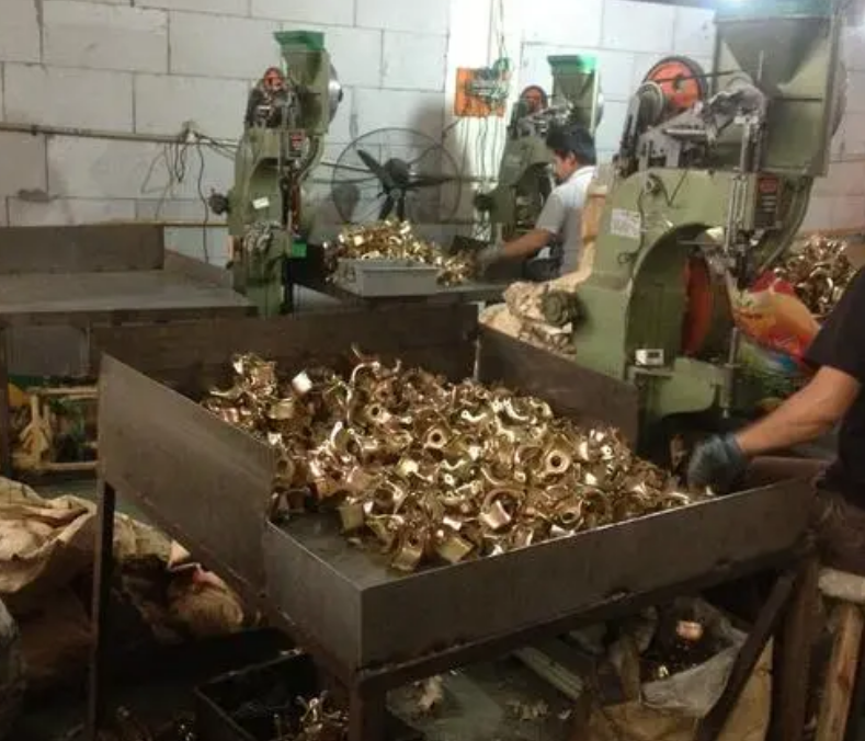 Pressed Scaffold Ladder Clamps Electro Galvanized EN74 BS1139 Standard