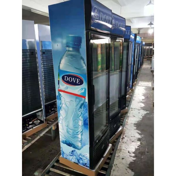 Upright Glass Door Beverage Display Cooler With Wheel R134a Gas