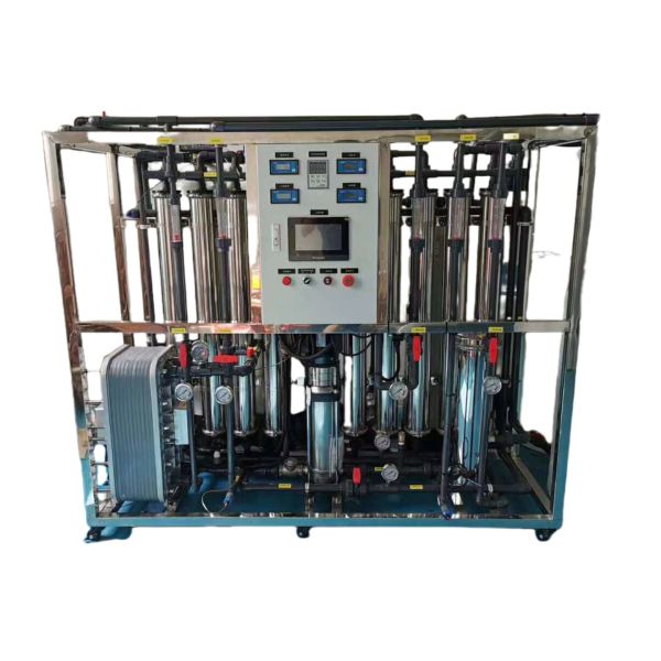 Dl Ultrapure Water Equipment 2500w With 2T/H Water Productivity