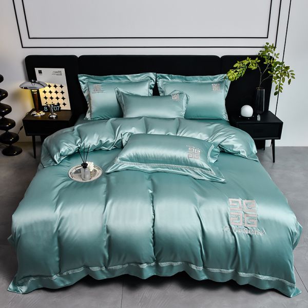 100% Polyester Tencel Embroidery Bedding Set 4 PCS Gift Box 1.5m 1.8m Bed Sheet Bed Cover