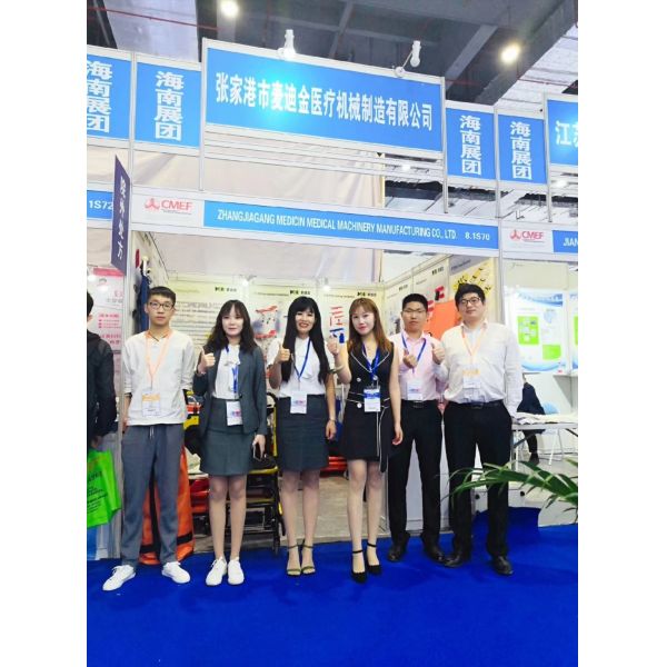 35in Wheel Chairs For Stairs That Go Up Steps Blue Patient Transfer ISO9001