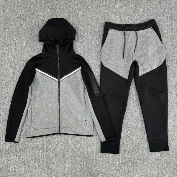 Men Joggers Sets Tracksuit Sportswear for Mens Sets Training Wear /Custom Gym Comfortable Mens Tracksuit